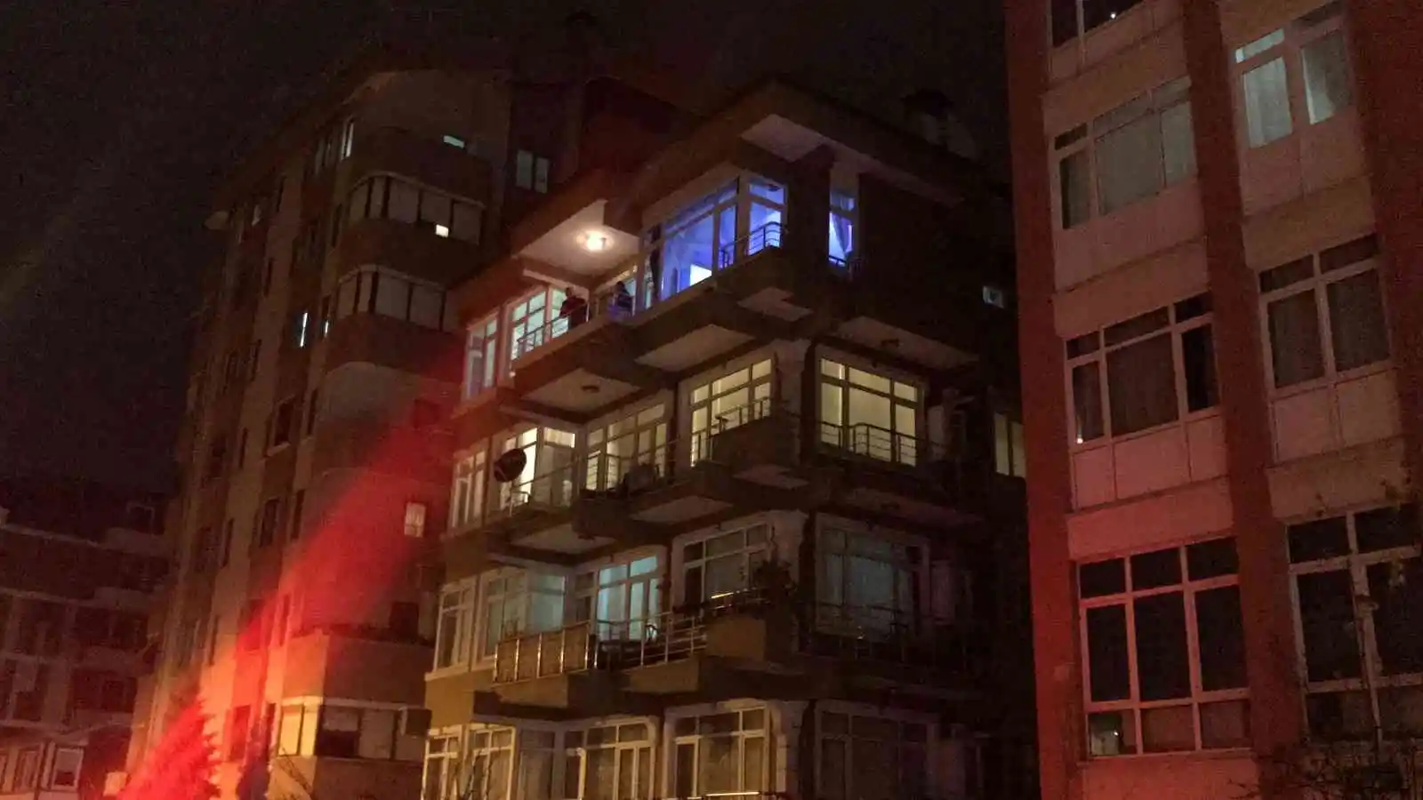 Evde silahını temizlerken kendini vurdu