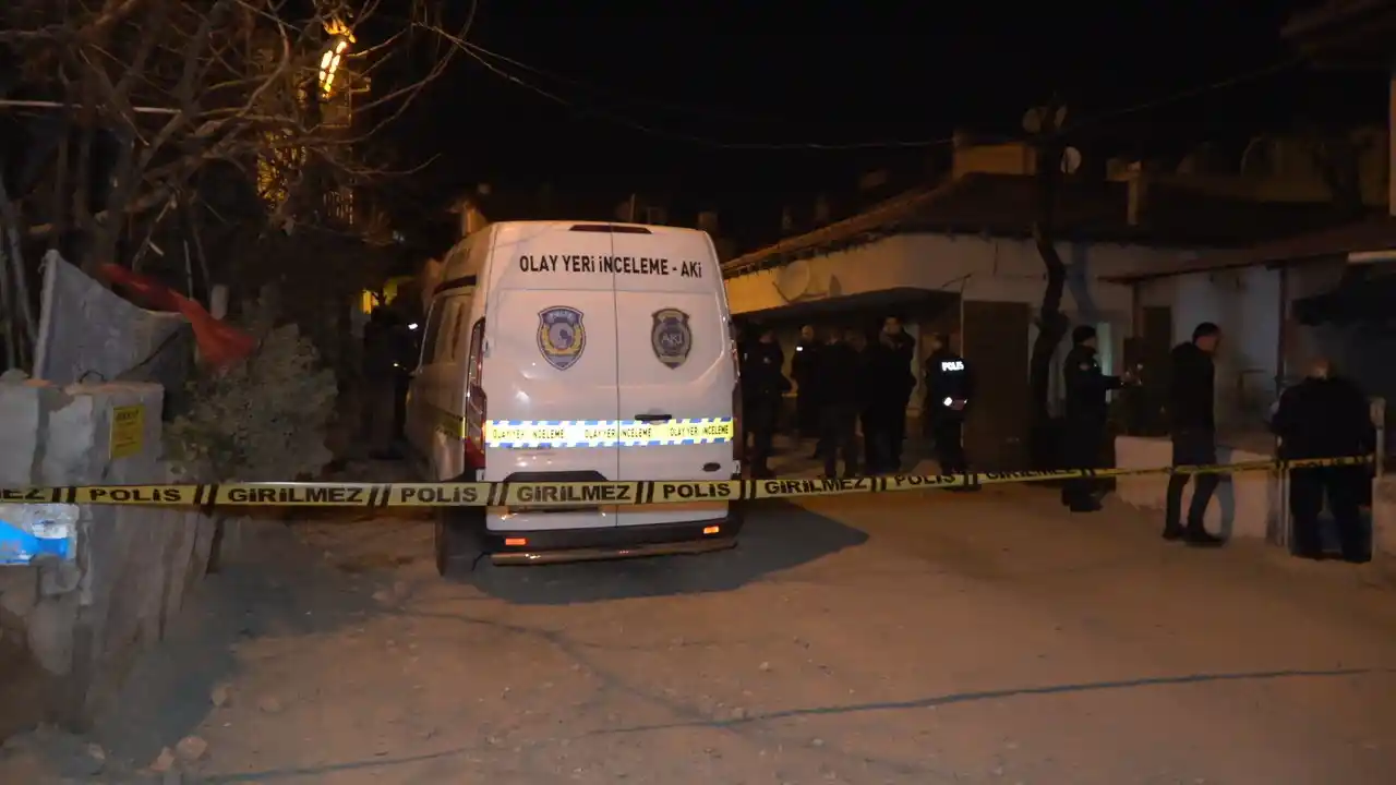 Evde yüzünde darp, vücudunda izmarit izleri olan bebek cesedi bulundu
