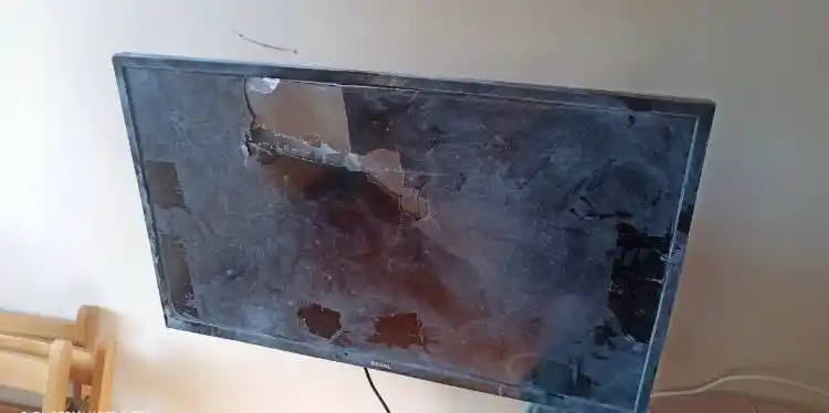 Evleri savaş alanına çevirdiler, hiçbir şey çalmadan kayıplara karıştılar
