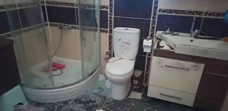 Evleri savaş alanına çevirdiler, hiçbir şey çalmadan kayıplara karıştılar