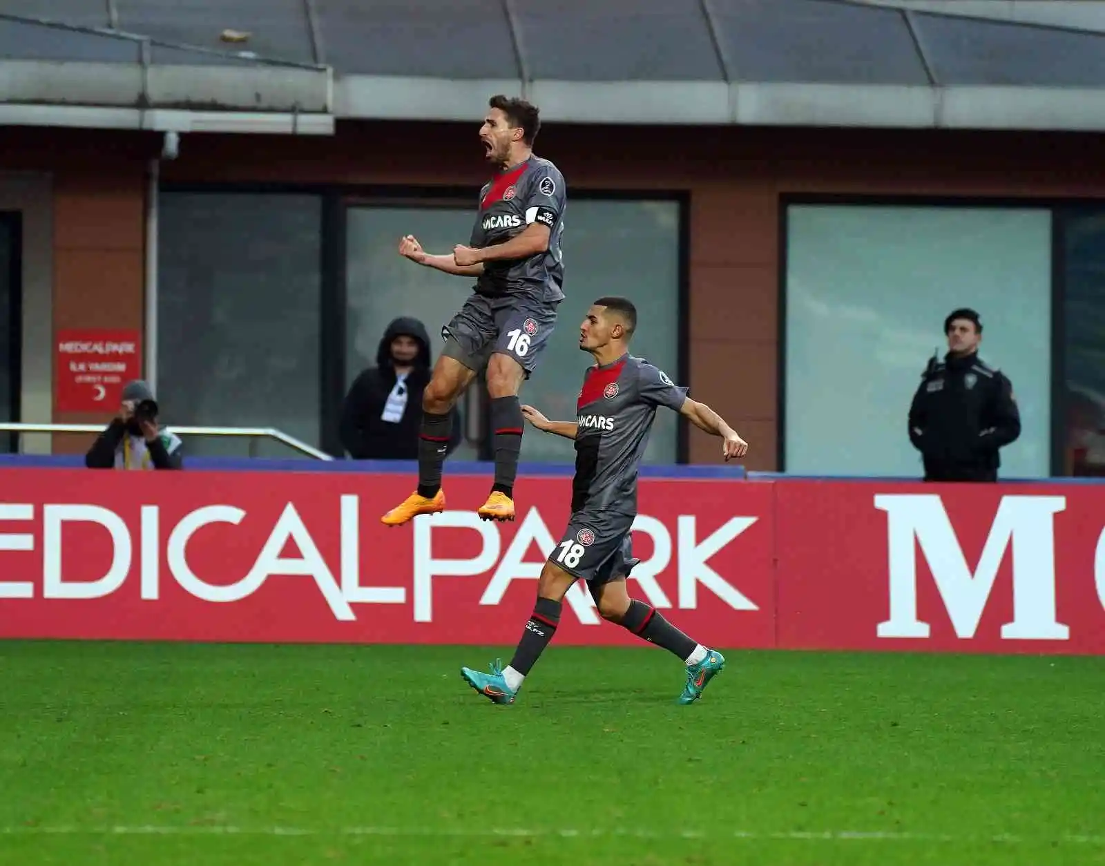 Fabio Borini golünü attı, Diagne'yi yakaladı
