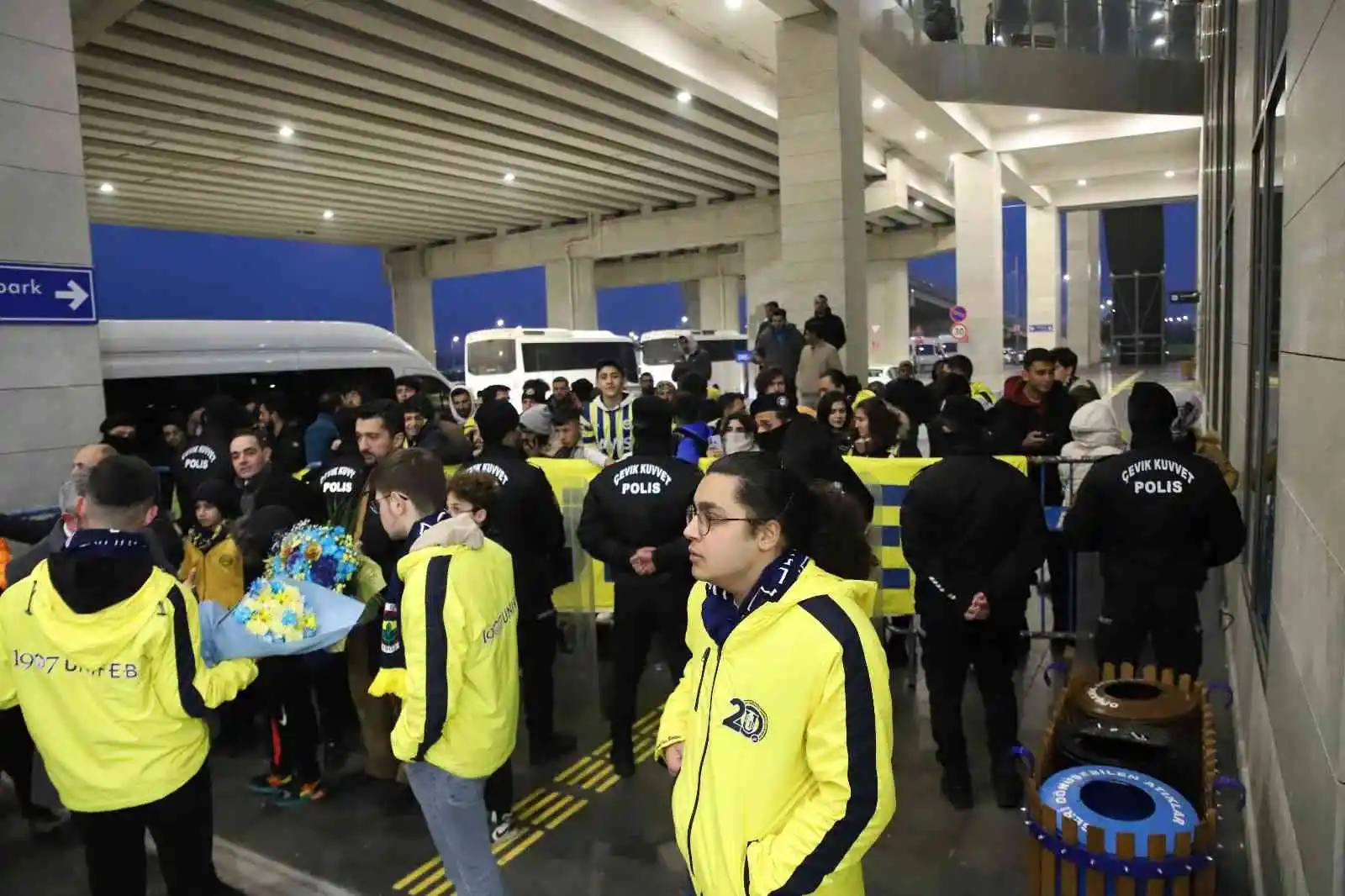 Fenerbahçe kafilesi Gaziantep'te