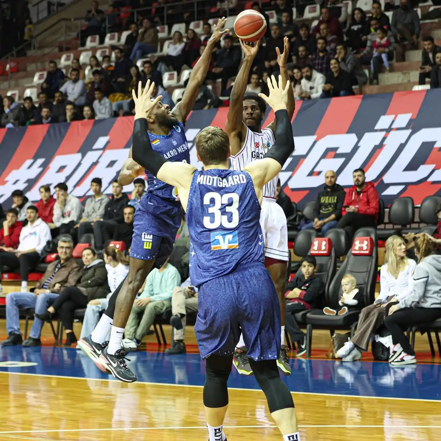 FIBA Avrupa Kupası: Gaziantep Basketbol: 105 - Merlins Crailsheim: 87