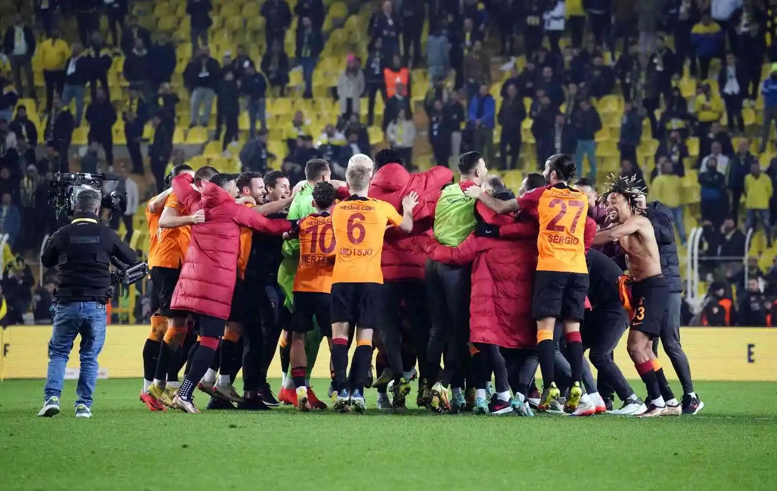 Galatasaray’da büyük sevinç