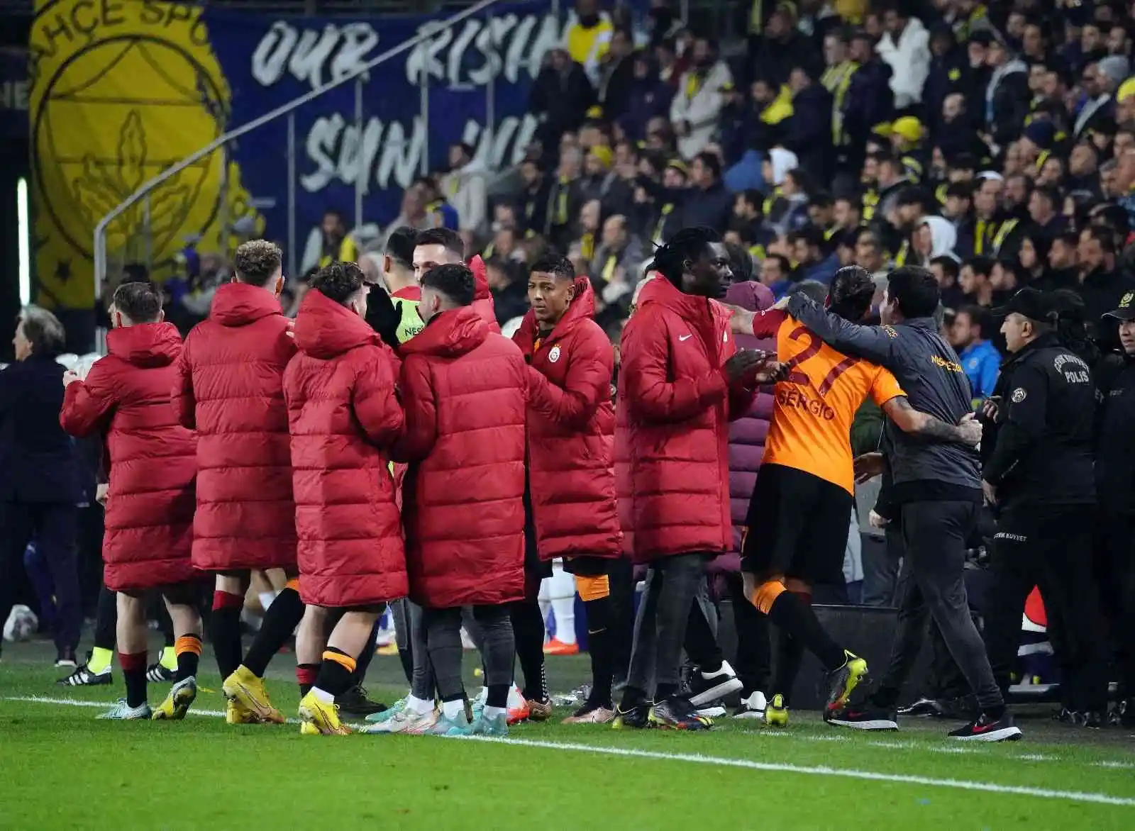 Galatasaray’da büyük sevinç
