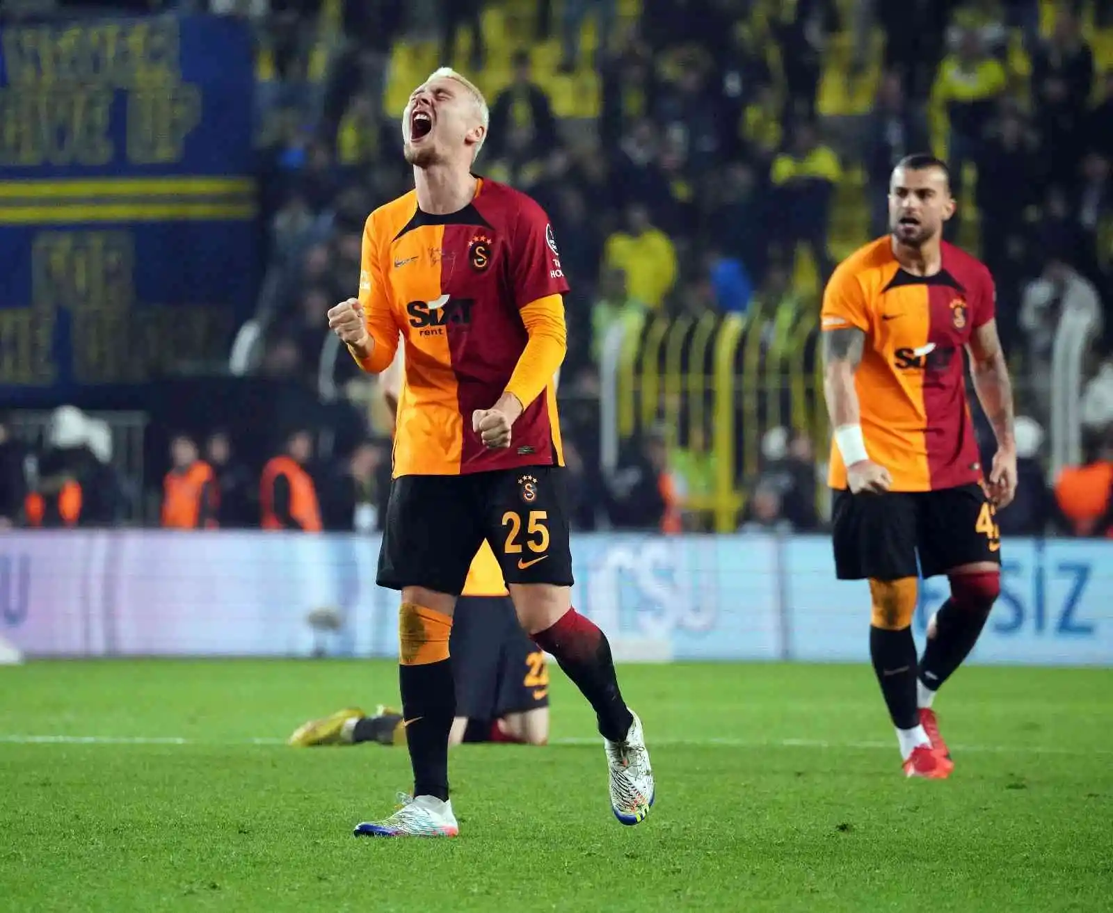 Galatasaray’da büyük sevinç
