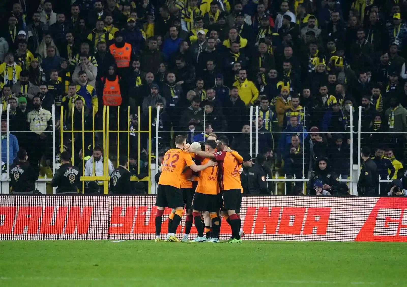Galatasaray galibiyet serisini 9'a çıkardı
