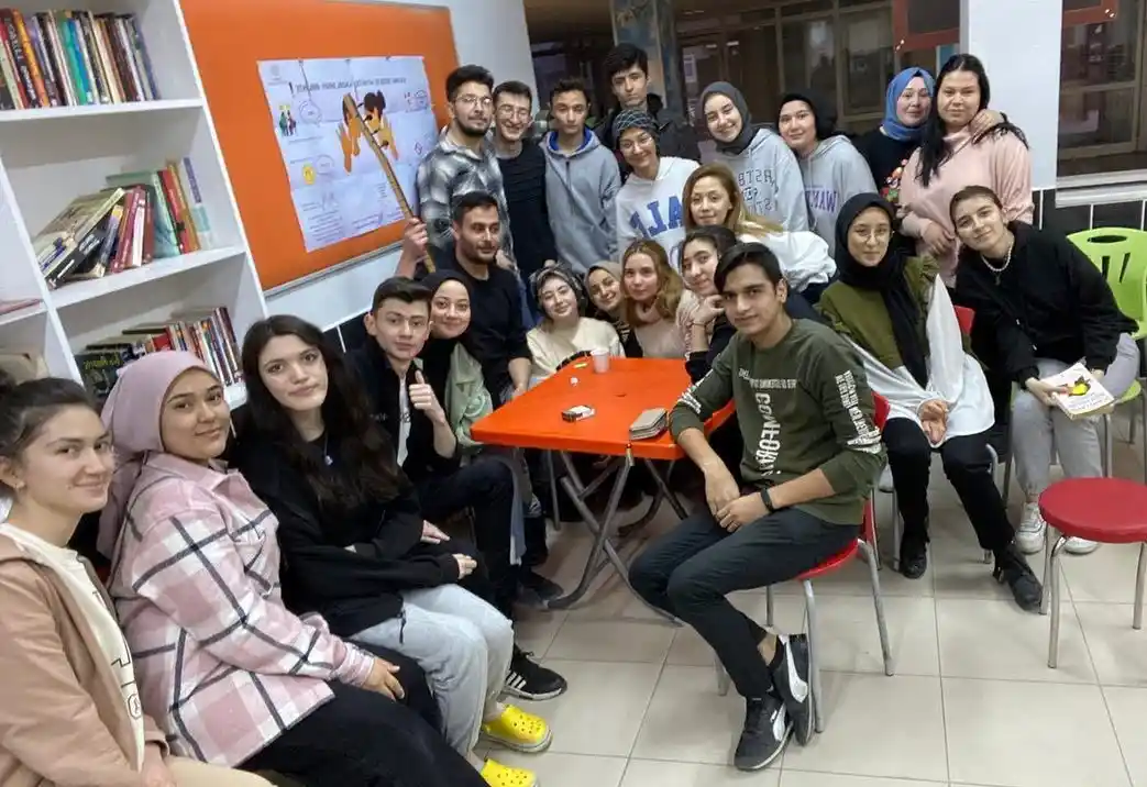 Gazi Emet Anadolu Lisesinde üniversite hazırlık kampı