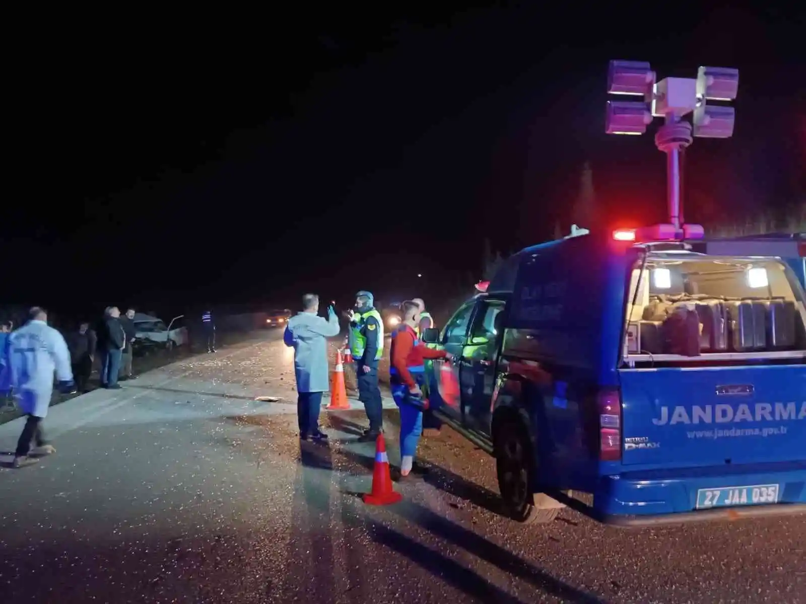 Gaziantep-Nizip yolunda feci kaza: 1 ölü, 6 yaralı
