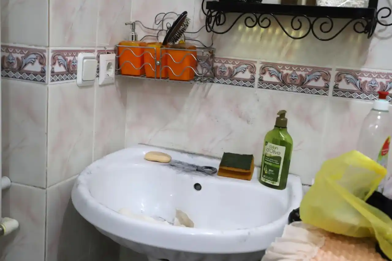 Girdikleri apartmanda 9 daireyi soyup sırra kadem bastılar