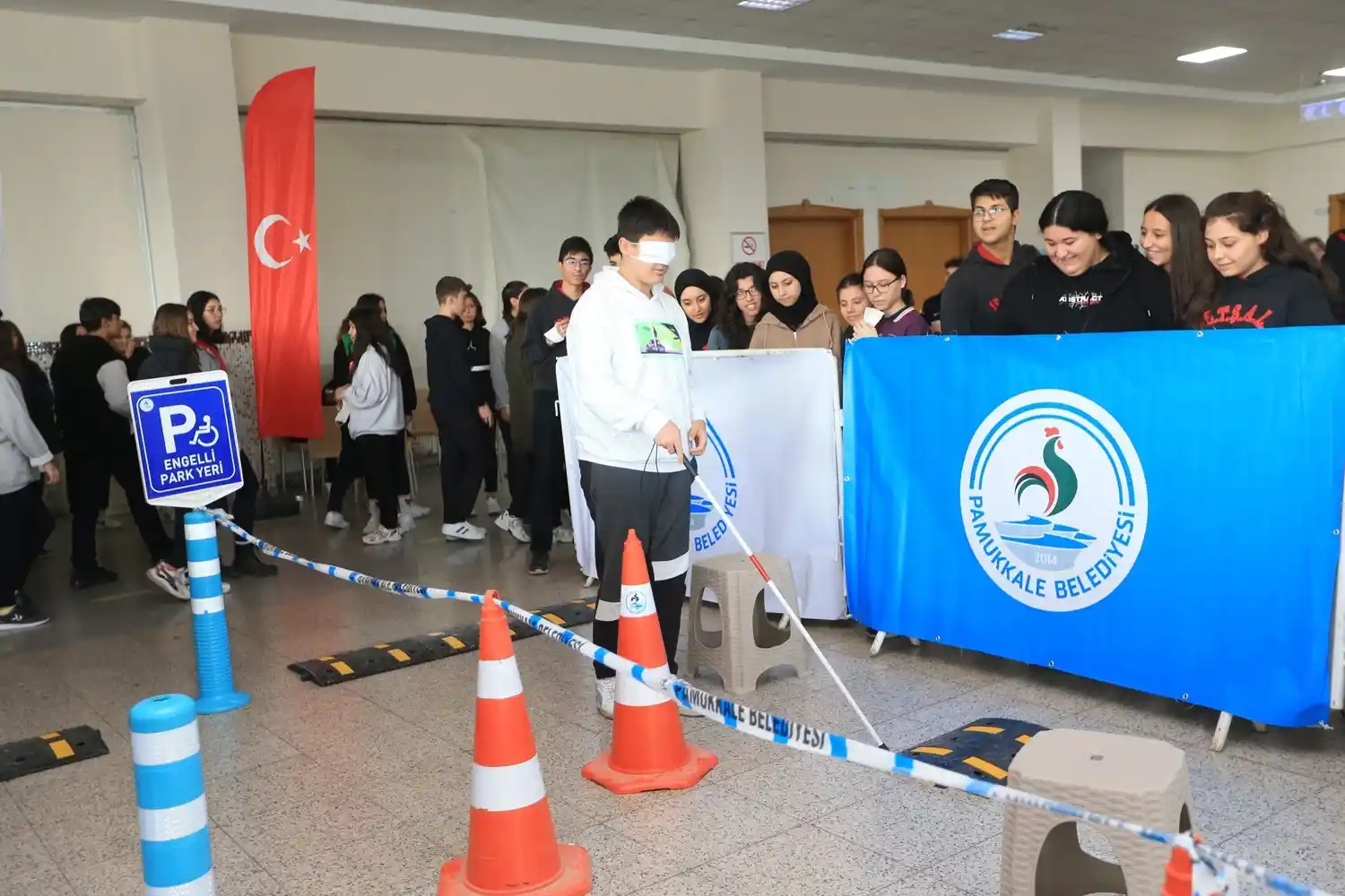Görme engelliler haftasında farkındalık etkinliği