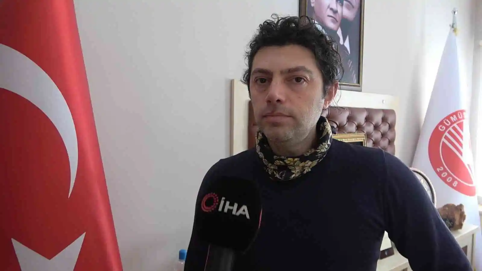Gümüşhane-Kürtün karayolunda yamaçlarda bulunan kayalar faciaya davetiye çıkarıyor