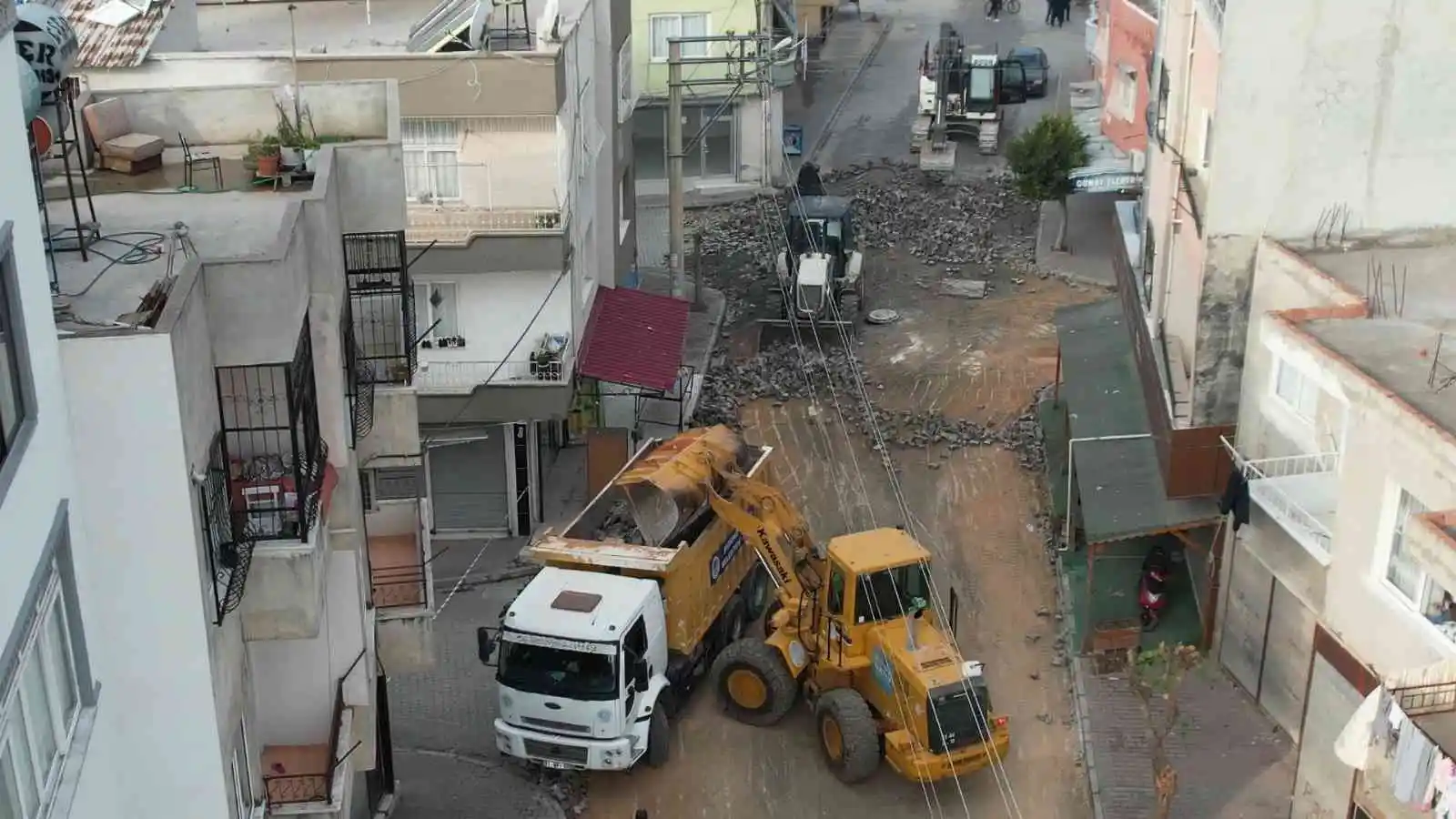 Güneş Mahallesindeki yol çilesi bitiyor