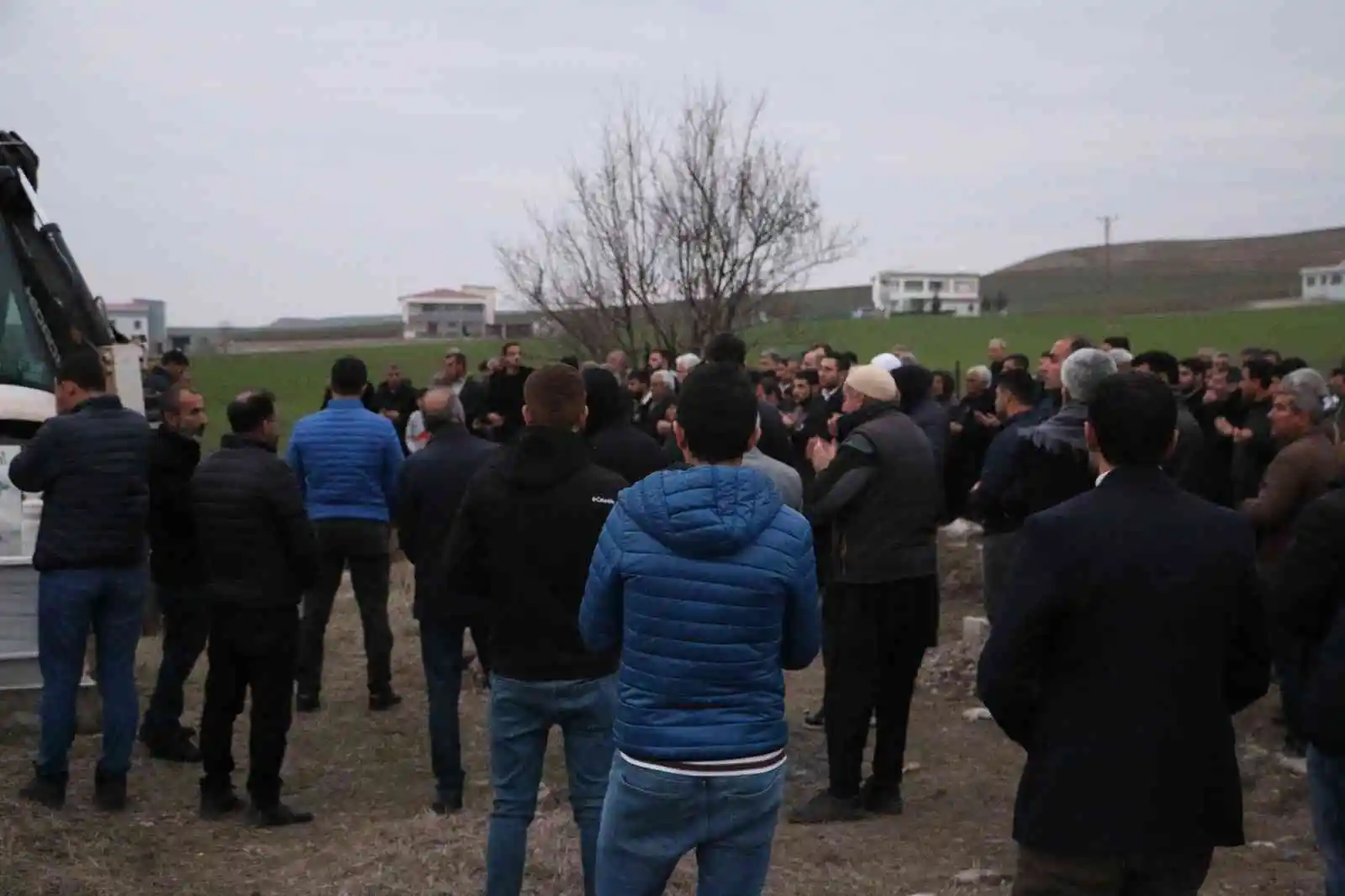 Hacire Akar’ın oğlu dedesinin yanına defnedildi