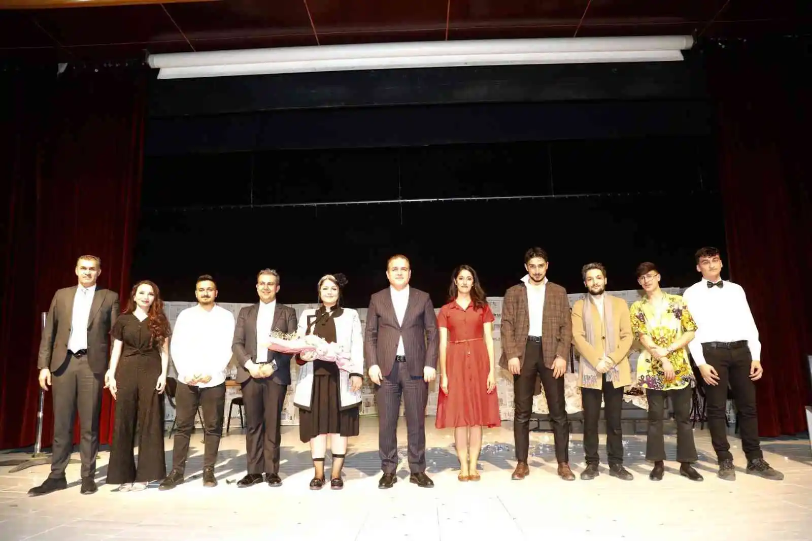 Hakkari’de ‘1 kitap 1 bilet’ etkinliği