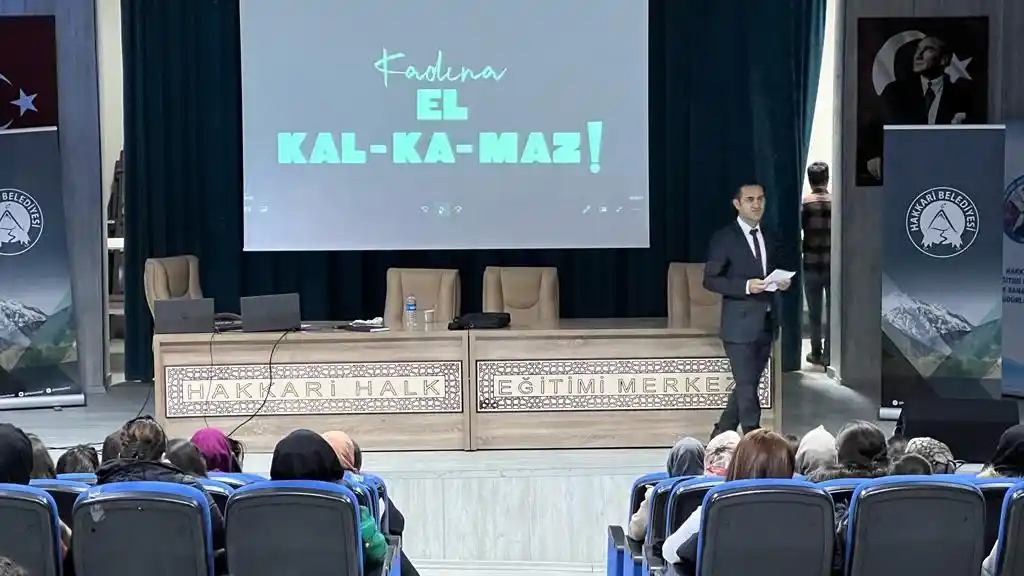 Hakkâri’de kadınlara KADES eğitimi verildi