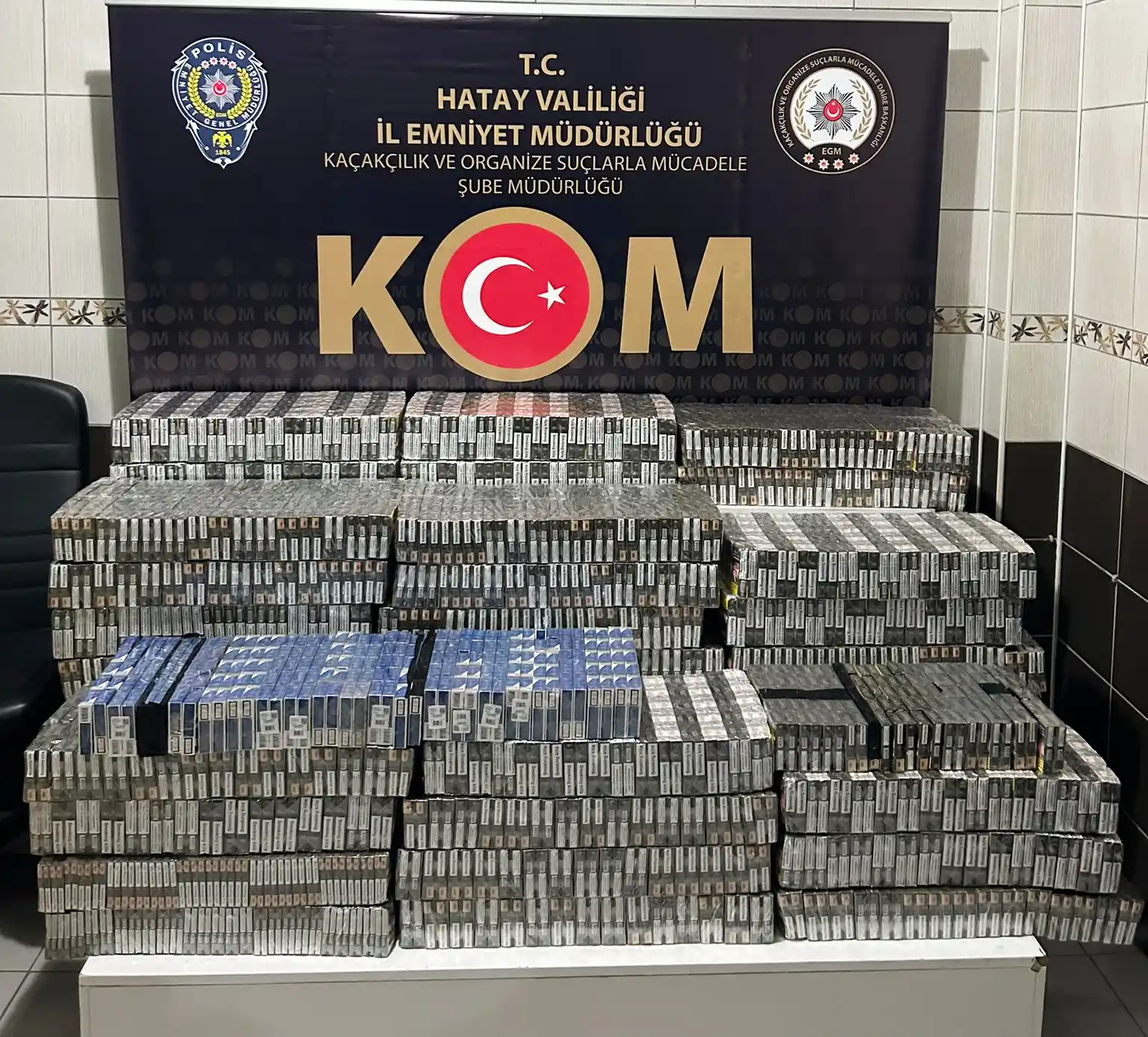 Hatay’da 4 bin 800 paket kaçak sigara ele geçirildi