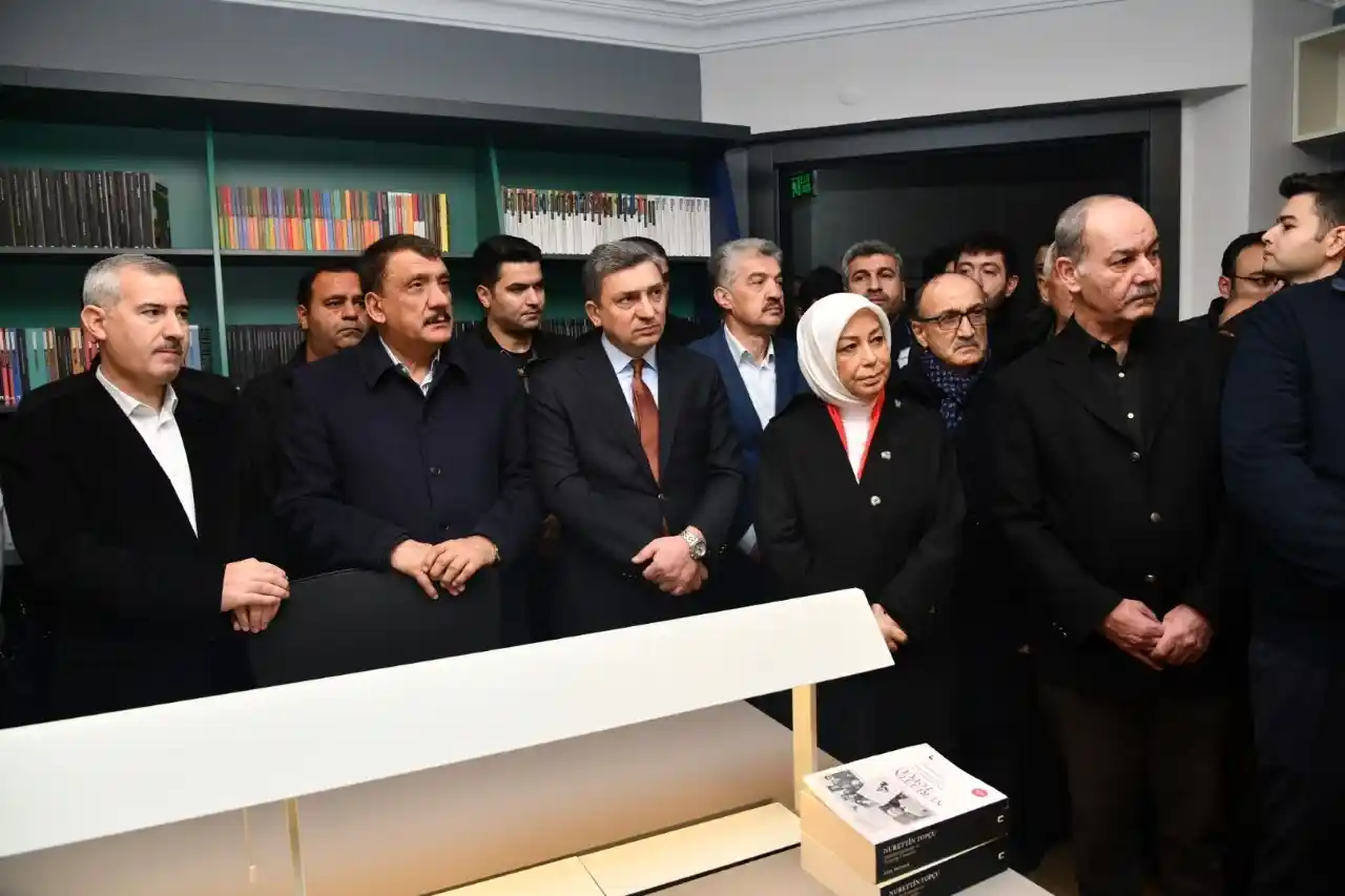 Hayırsever Hacıevliyagil anısına kütüphane