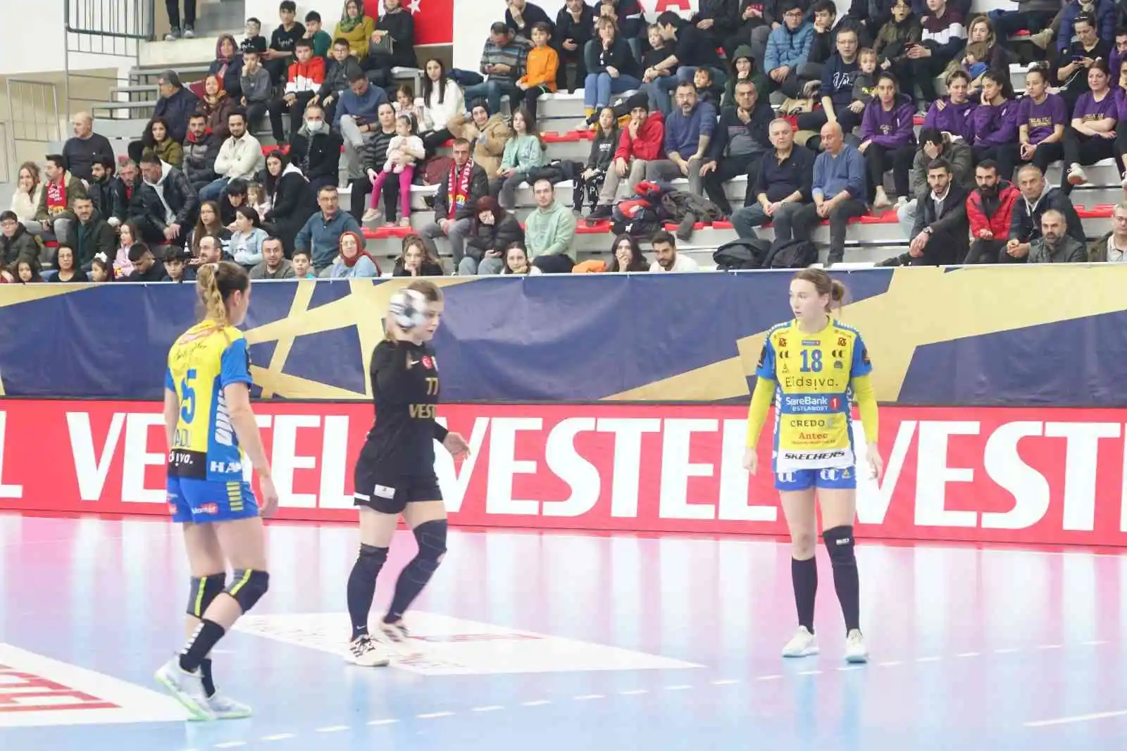Hentbol EHF Kadınlar Şampiyonlar Ligi: Kastamonu Belediyespor: 28 - Storhamar Handball Elite: 33