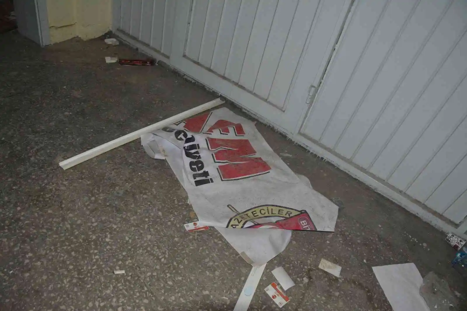 Hırsızlar, Bitlis Gazeteciler Cemiyeti’ni soyup soğana çevirdi