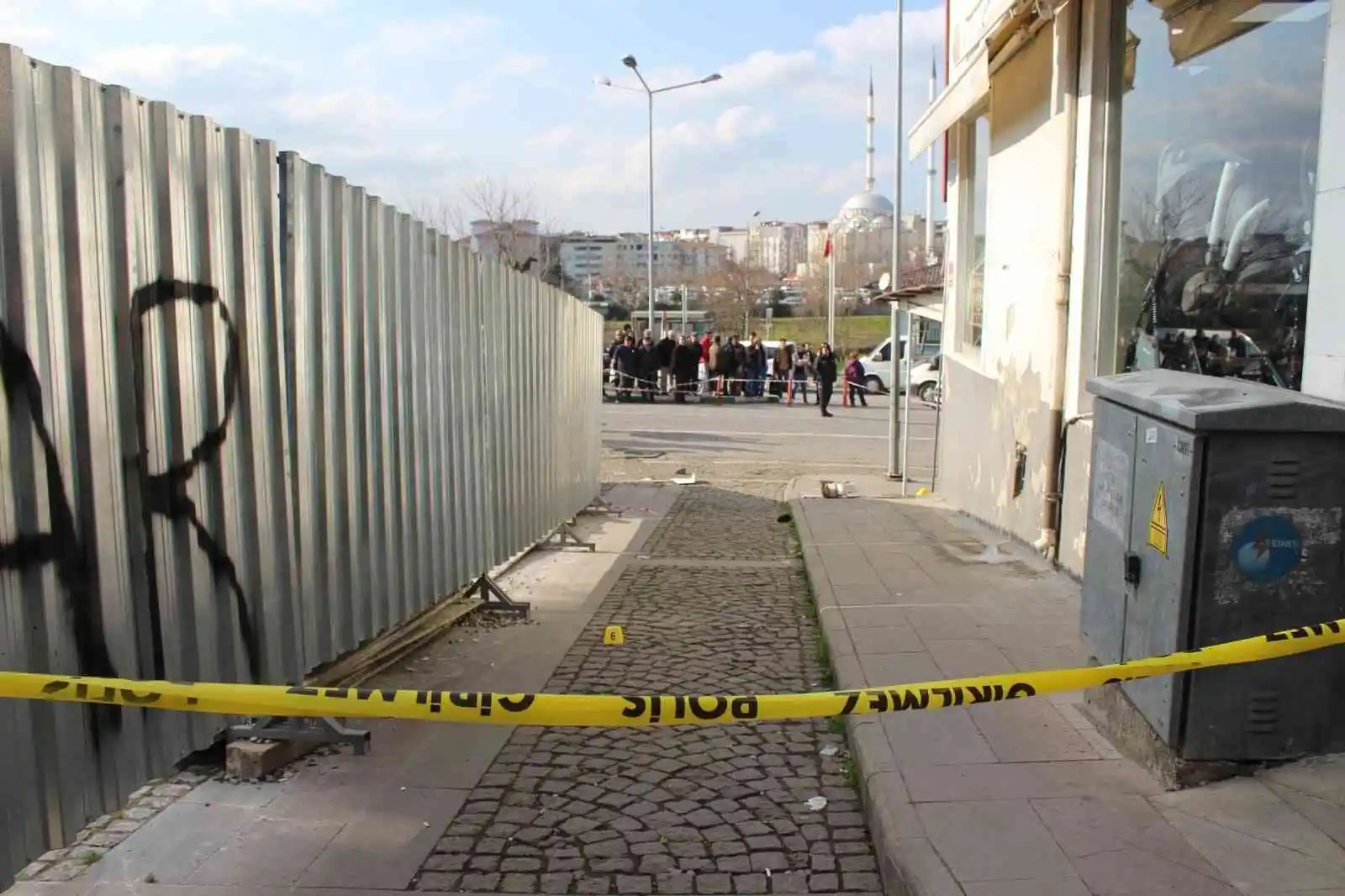 Husumetliler arasında bıçak ve keserli kavga: 1 ölü, 3 ağır yaralı