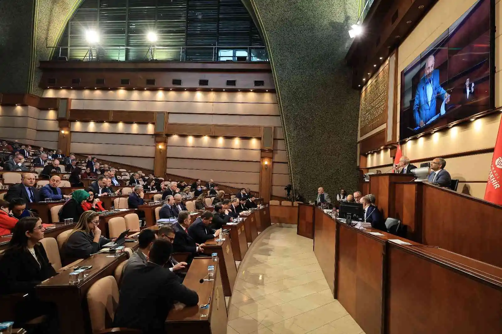 İBB AK Parti Grup Başkanvekili Göksu: "İBB Meclisi'nde deprem konuşuluyor ama İBB Başkanı Süleymaniye'de tur yapıyor"
