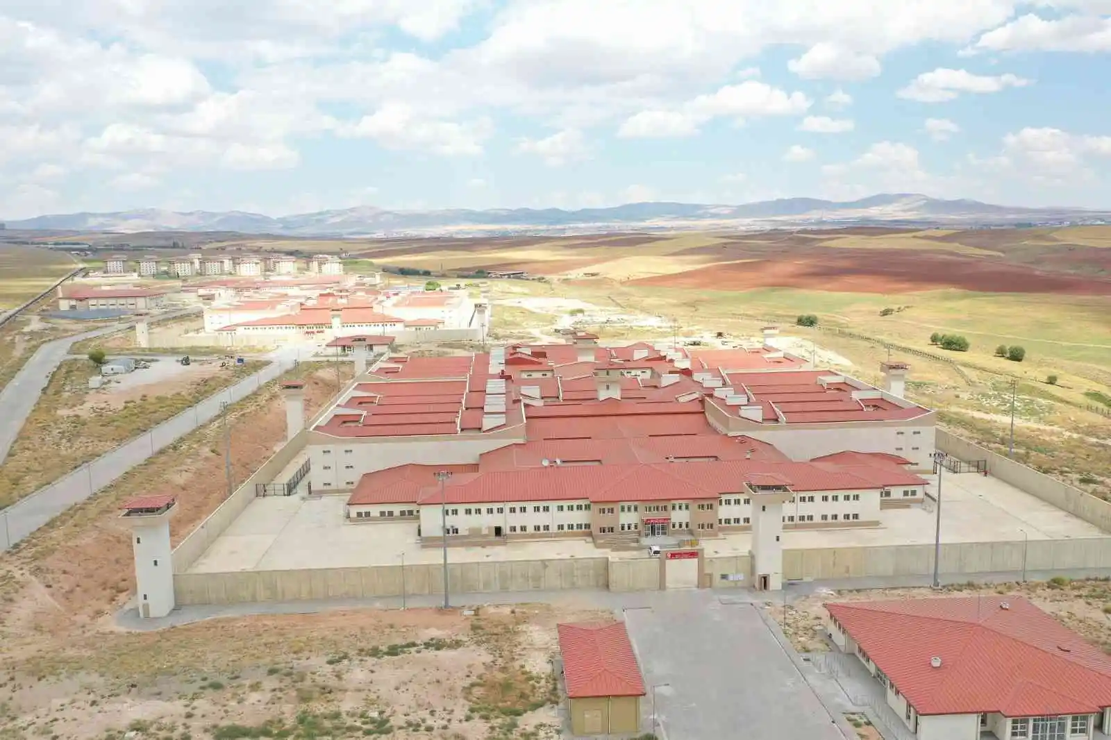 İç Anadolu Bölgesinin en büyük cezaevinde sona yaklaşıldı