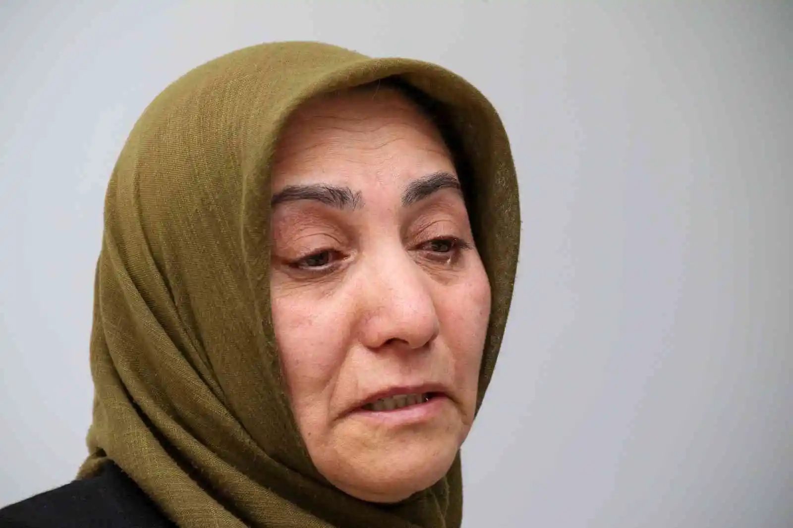 İkinci kattan düşen kadın hayatını kaybetti