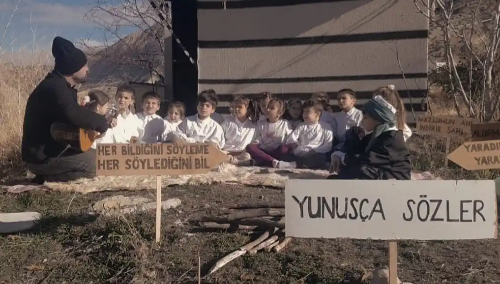 İlkokul öğrencileri Yunus Emre’yi andı