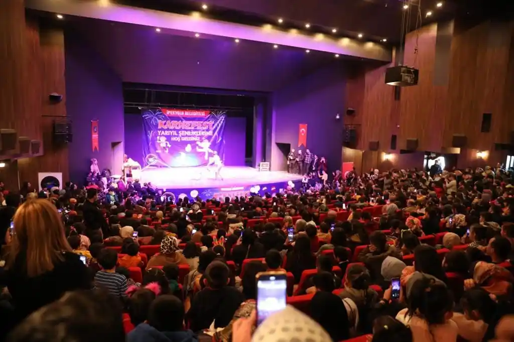 İpekyolu’nda yarıyıl şenlikleri coşkuyla başladı