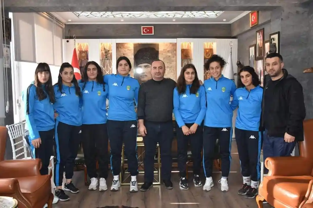 İskilip Belediysepor Kadın Güreş Takımı, Türkiye şampiyonasına katılacak