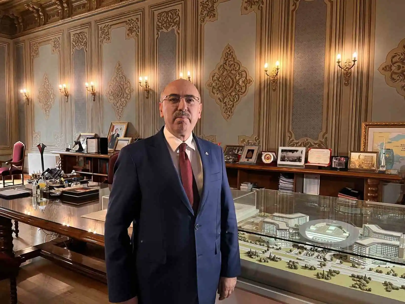 İstanbul Üniversitesinin Hasdal'daki hastane binası havadan görüntülendi