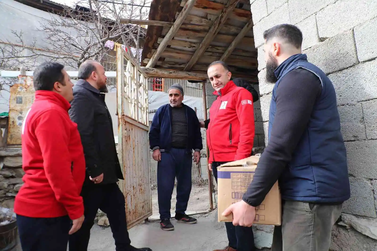 İsviçre'den Hakkari'ye yardım eli