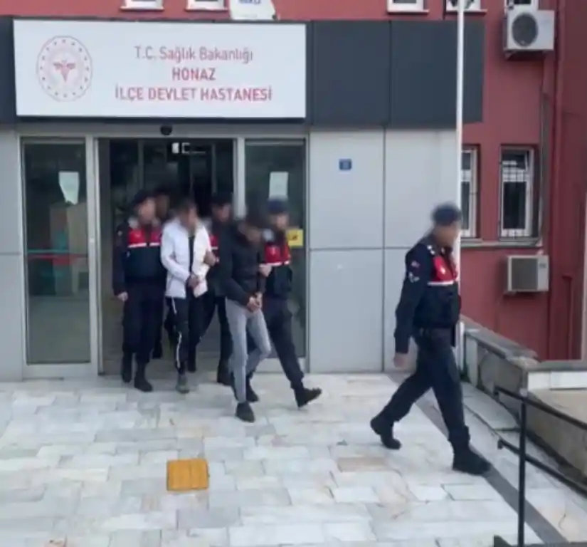 Jandarma suçlulara yılbaşından önce geçit vermedi