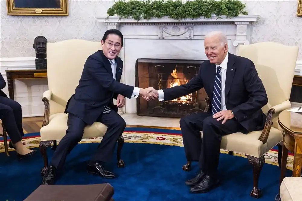 Japonya Başbakanı Kishida, Biden ile görüştü