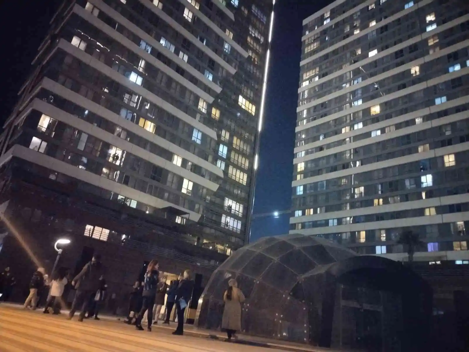 Kadıköy Broklyn Park Sitesi’nde aidat protestosu üçüncü gününde de devam ediyor