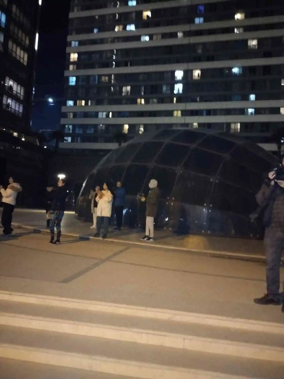 Kadıköy Broklyn Park Sitesi’nde aidat protestosu üçüncü gününde de devam ediyor