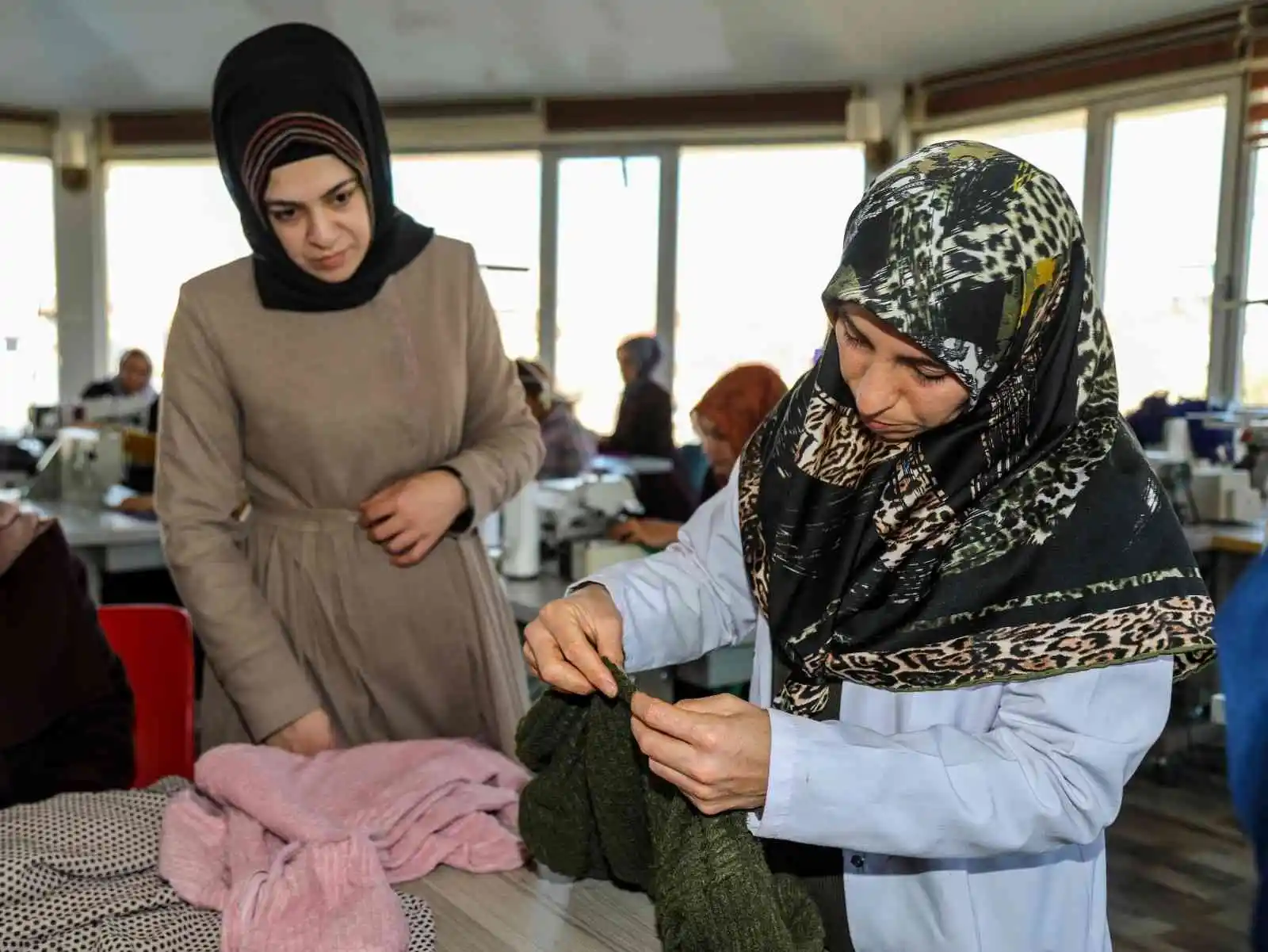 Kadınlar büyükşehir belediyesiyle meslek sahibi oluyor