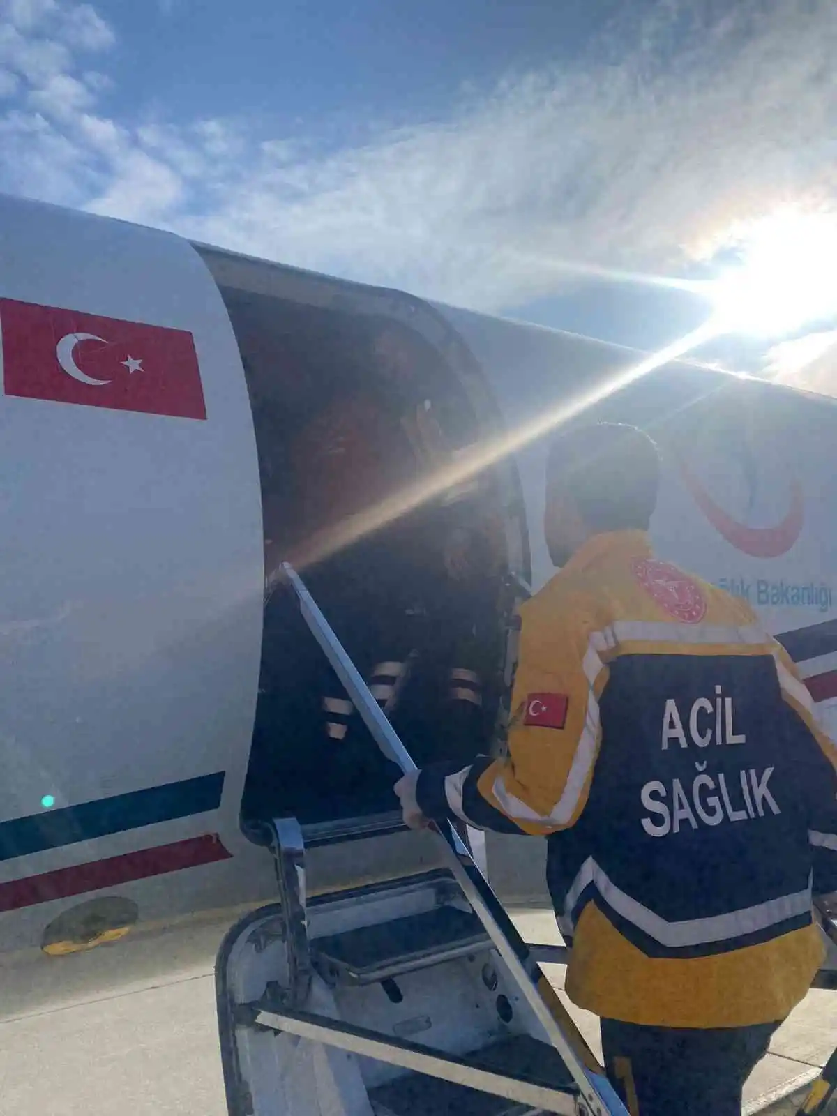 Kalp hastası Berivan uçak ambulansla Ankara’ya sevk edildi