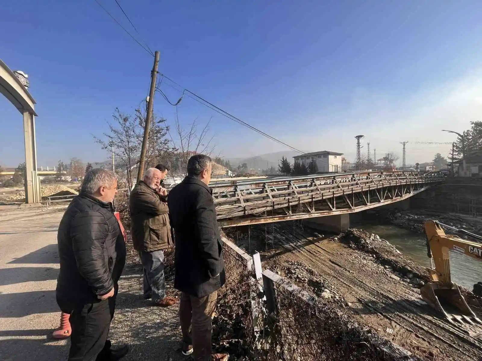 Karabük'te kavşak projesi ve Araç Çayı projesinde çalışmalar sürüyor
