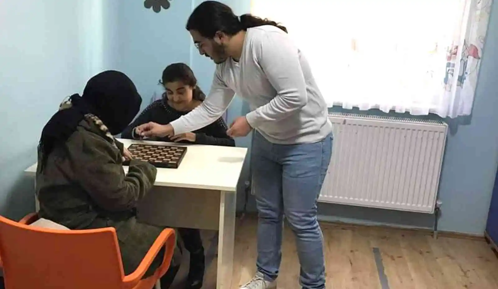 Karaman'da görme engelliler için satranç eğitimi