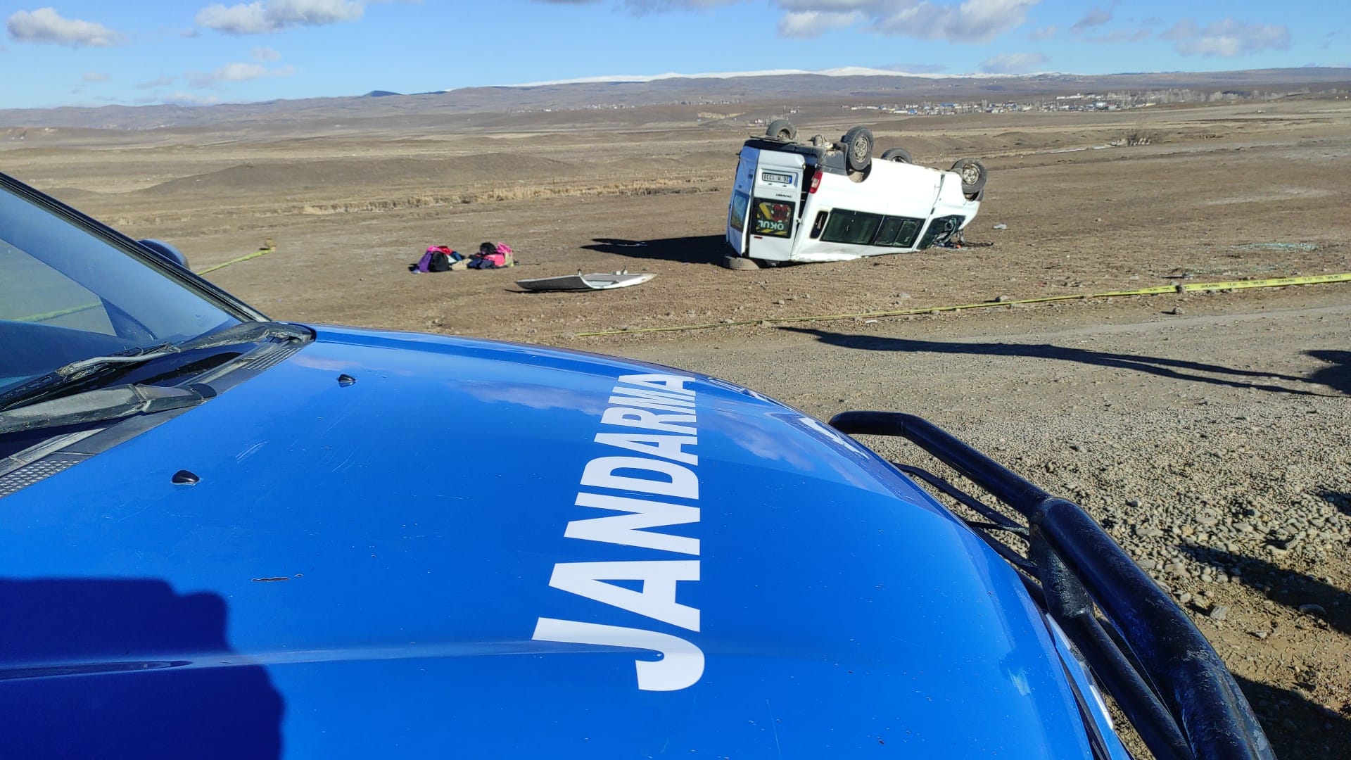  Kars'ta öğrenci servisi kaza yaptı