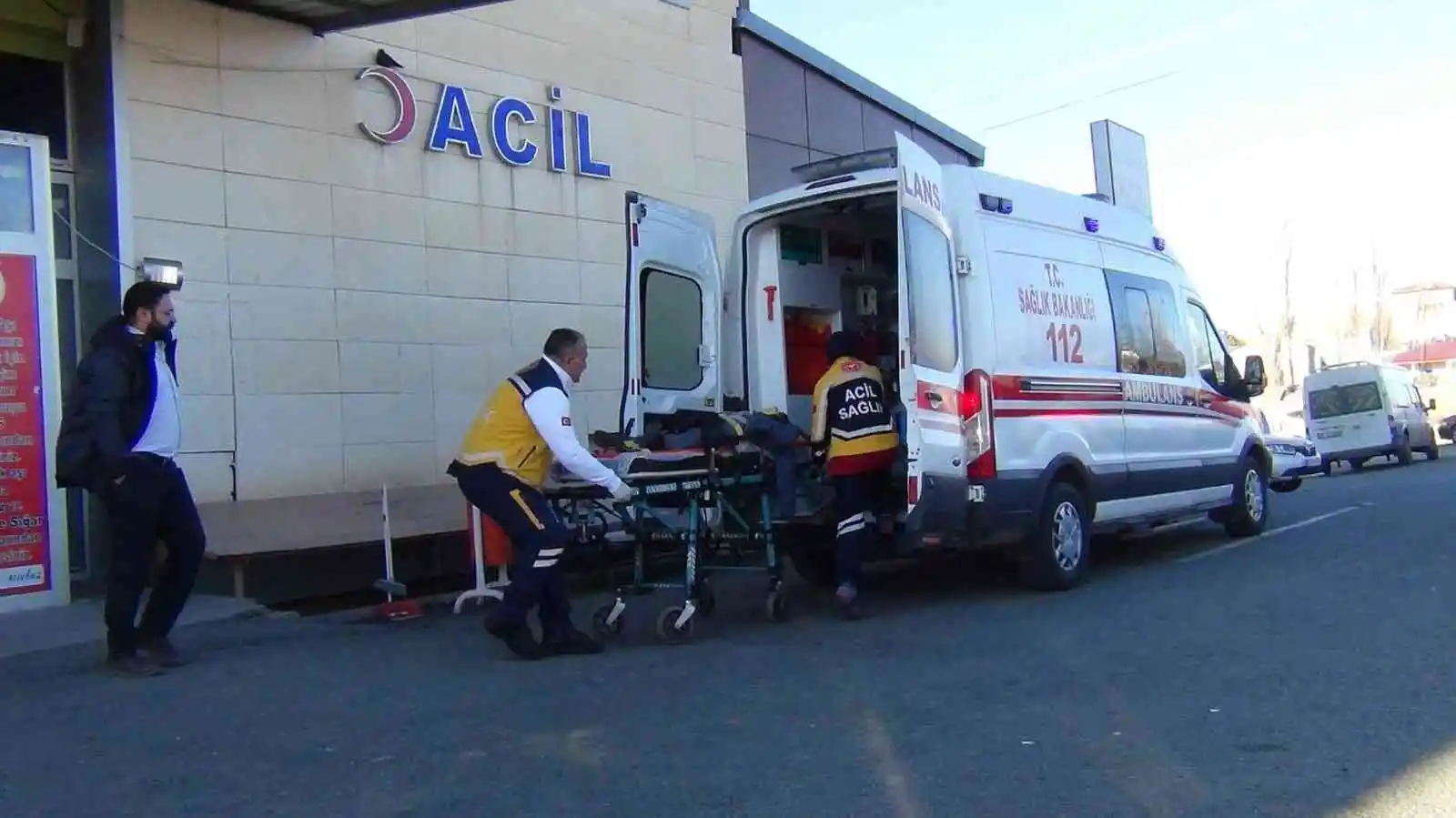 Kars’ta öğrenci servisi takla attı: 1 ölü, 14 yaralı