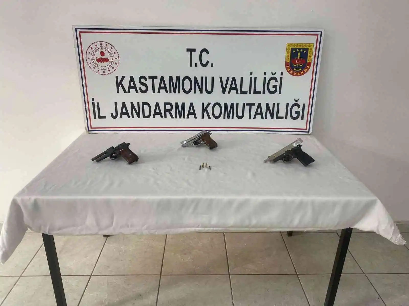 Kastamonu'da ruhsatsız silah operasyonu: 1 gözaltı
