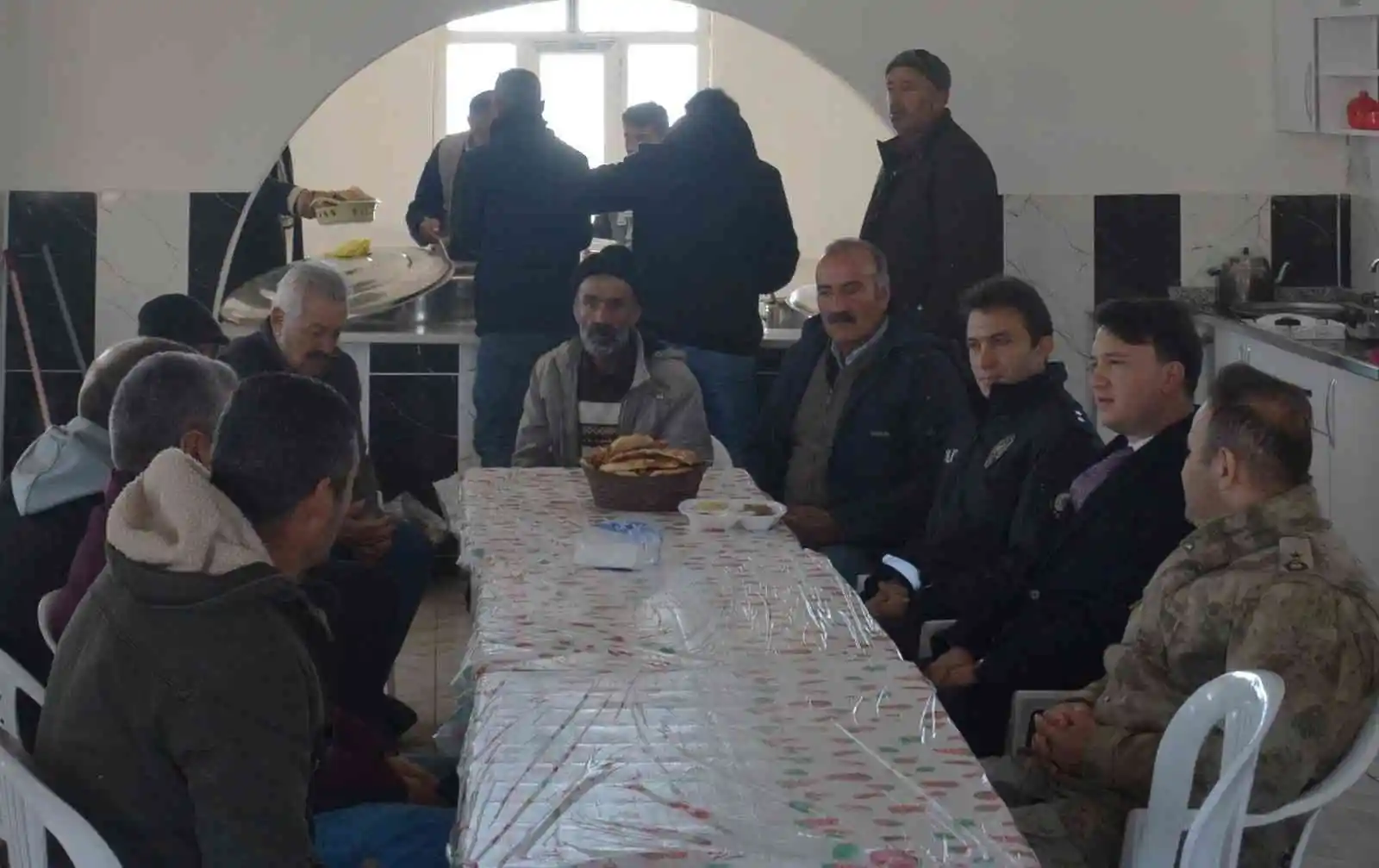 Kaymakam Gürses, vatandaşlarla ile bir araya geldi