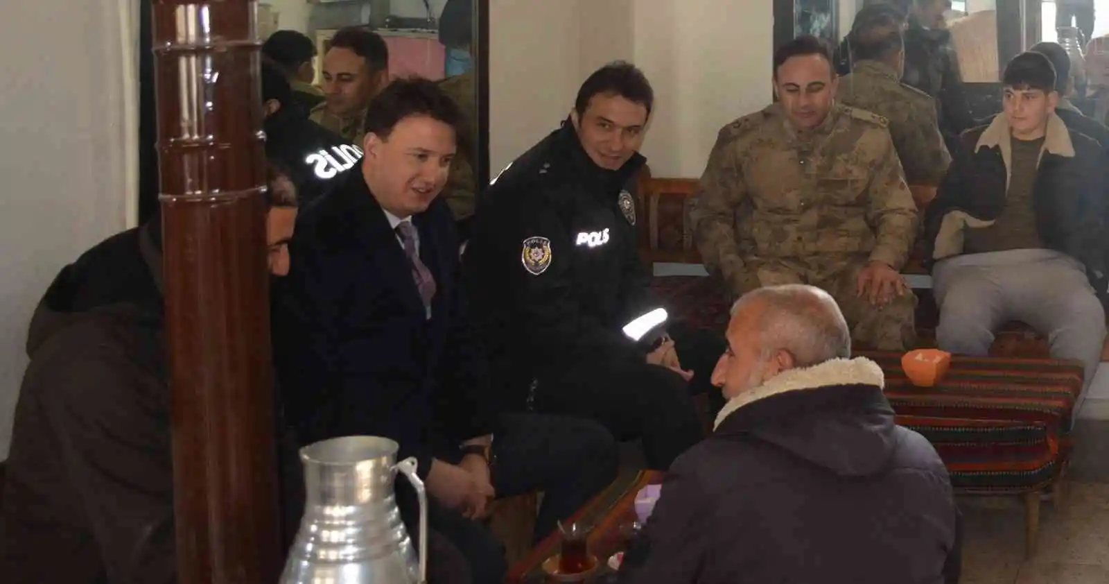 Kaymakam Gürses, vatandaşlarla ile bir araya geldi