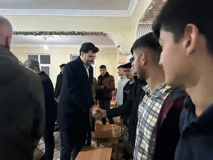 Kaymakam Hasan Kurt gençlerle bir araya geldi
