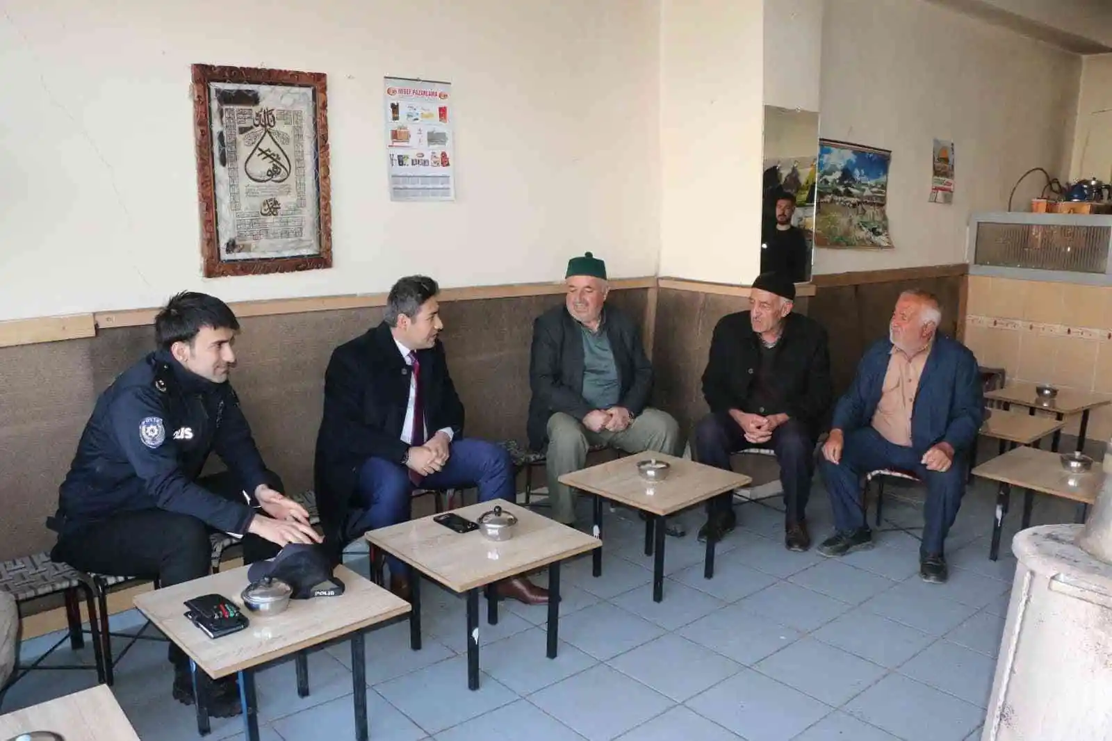 Kaymakam Özçelik, “Halkımızın kapısı bizlere açık olduğu gibi, bizim de halkımıza kapımız her zaman açıktır”