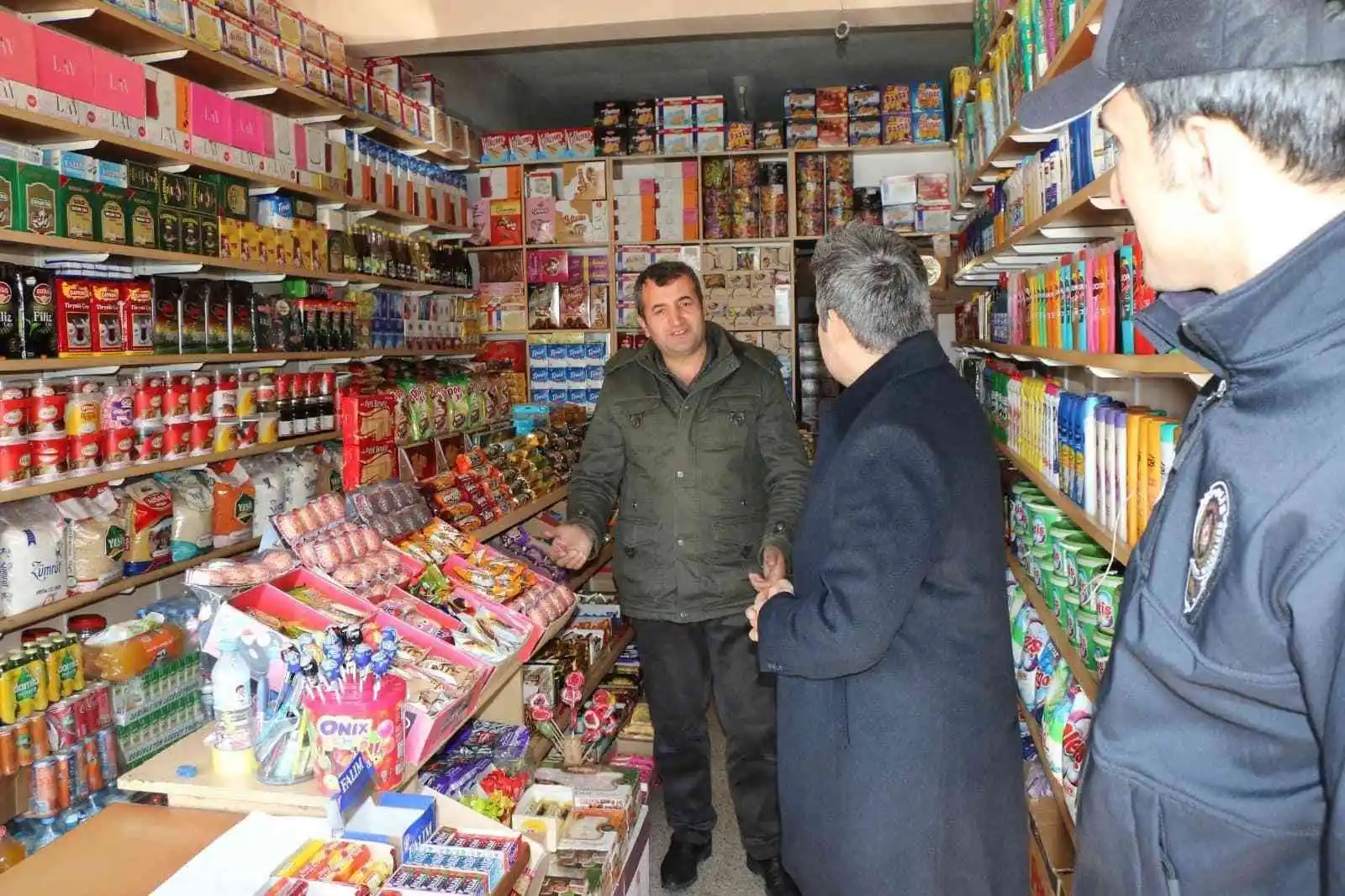 Kaymakam Özçelik, “Halkımızın kapısı bizlere açık olduğu gibi, bizim de halkımıza kapımız her zaman açıktır”