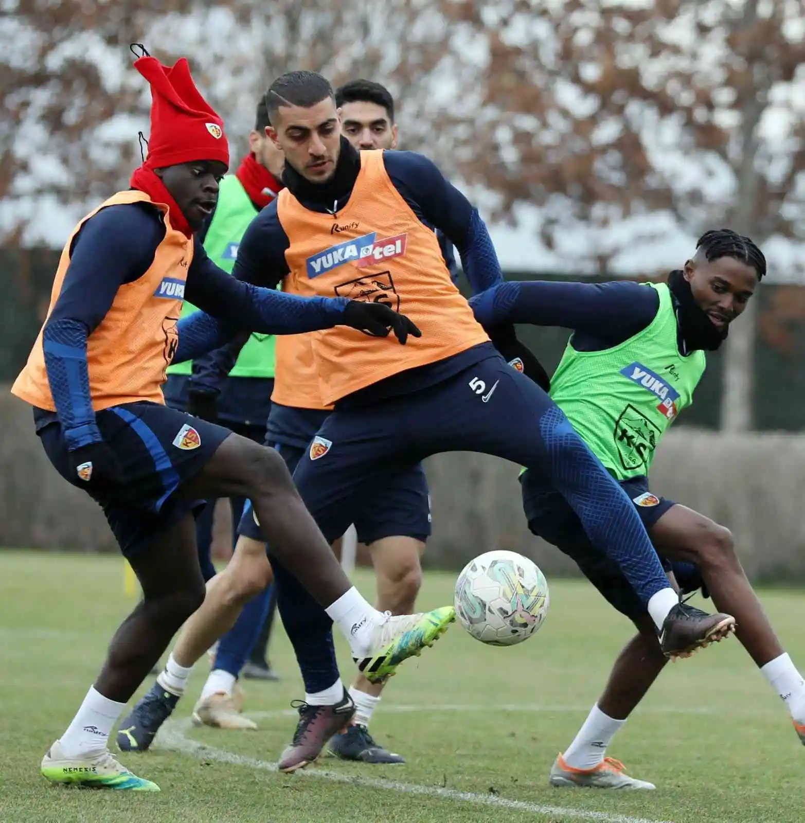 Kayserispor Ankara'da kampa girdi